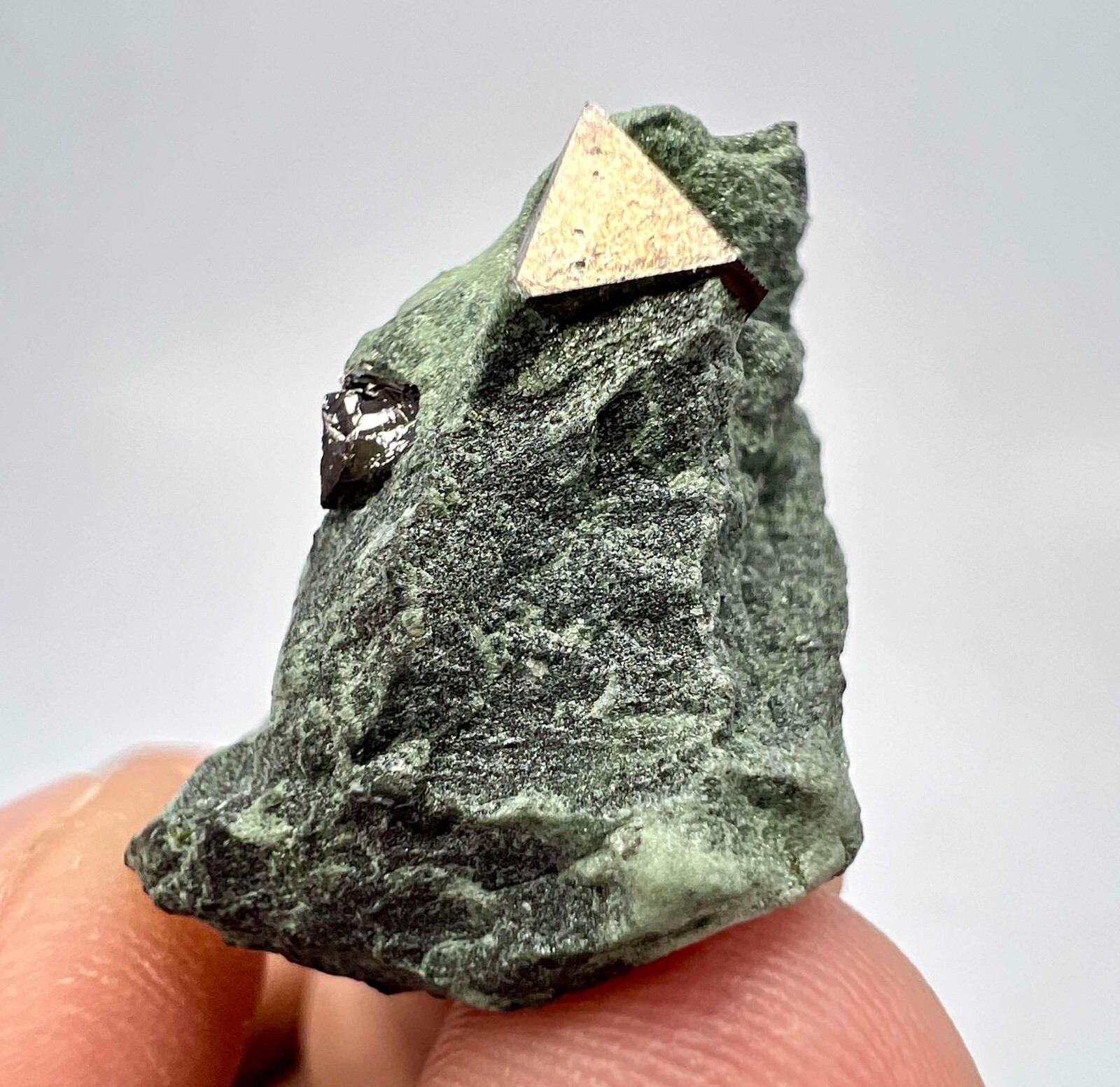 36 Carat Rare Natural Magnetite Crystal Cluster from Baluchistan, Pakistan AS38