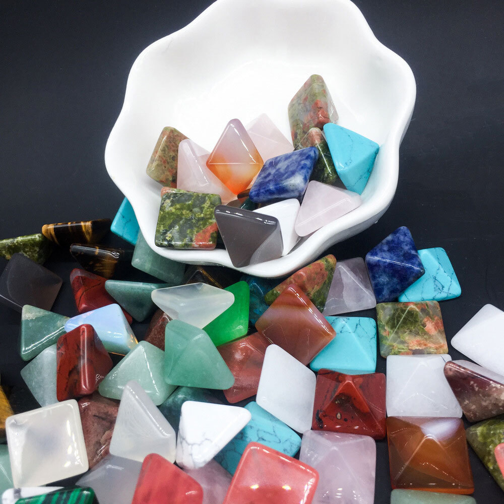 Wholesale 2024 New Chakra Pyramid Natural Stone Crystal Healing Spirituality