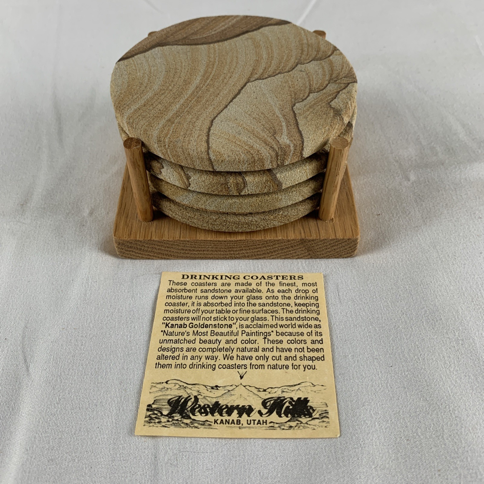Kanab Goldenstone Sandstone Set of 4 Coasters w/Wood Holder Utah 3.75″ Diam READ