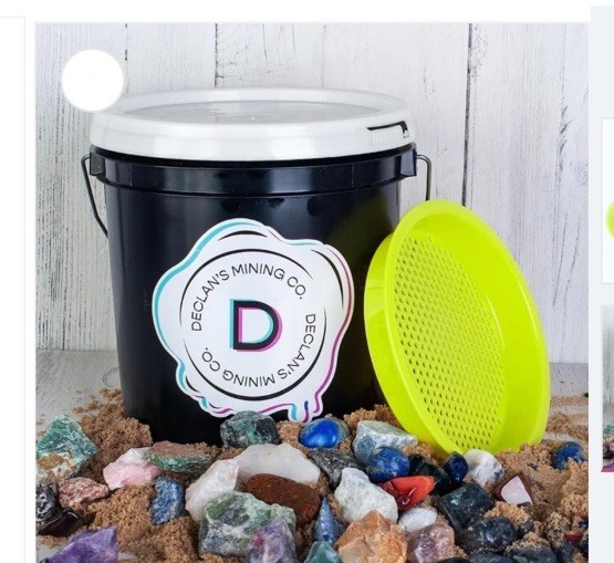 Declan’s Mining Bucket Explore Earth’s Treasures with Hidden Gem