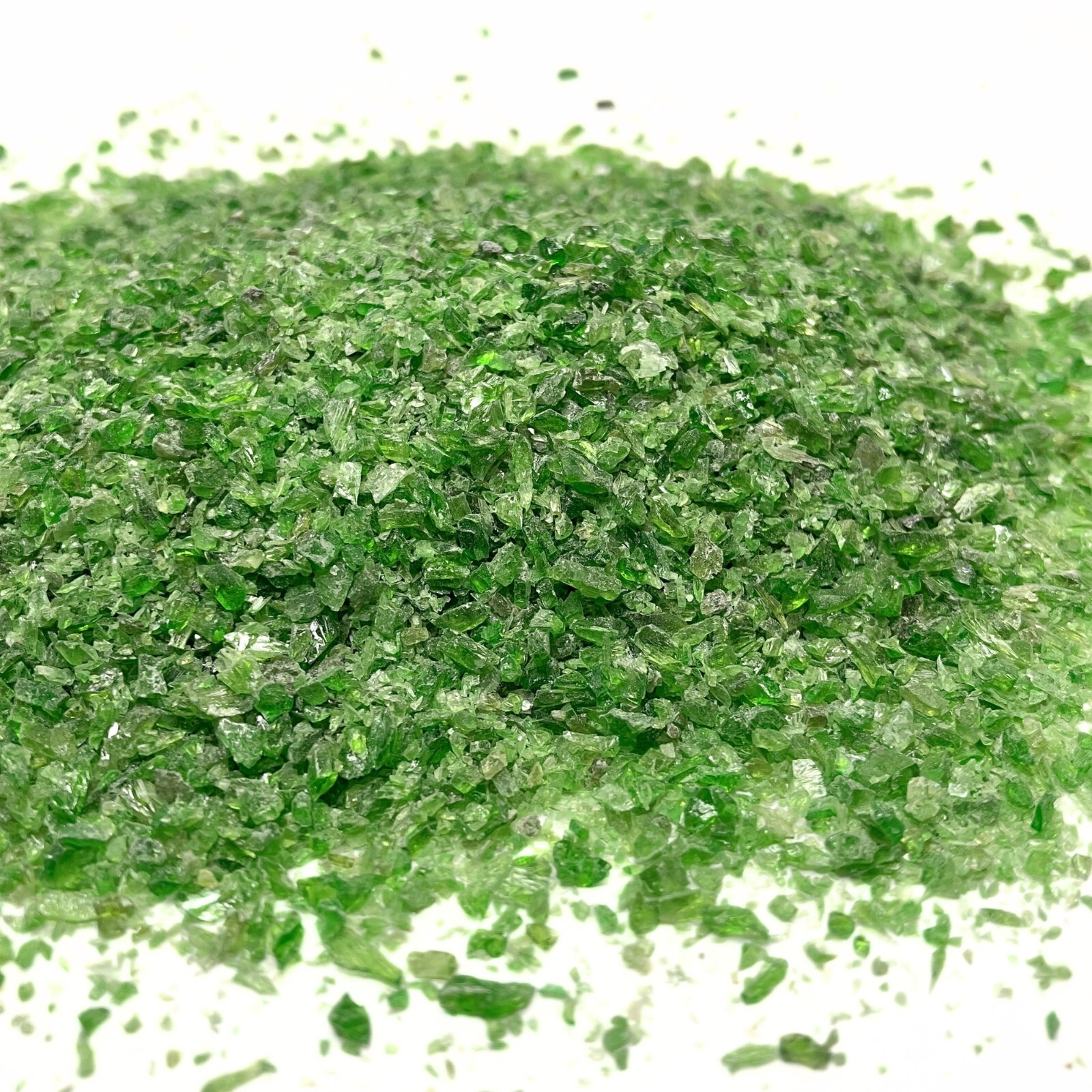 Crushed PREMIUM Gemmy Chrome Diopside Sand, 0.25mm-2mm for Ring Inlay, Jewelry