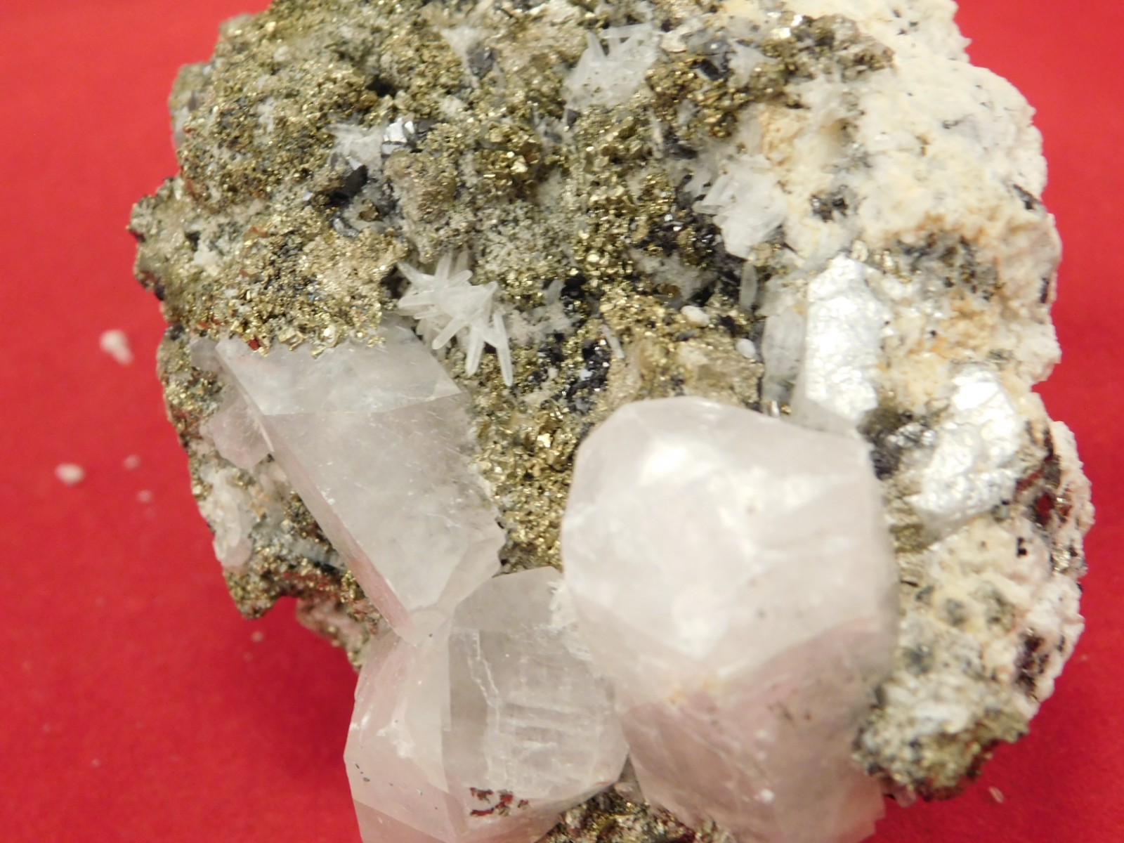 FLUORESCENT Calcite Crystal Cluster with CHALCOPYRITE! Peru 185gr