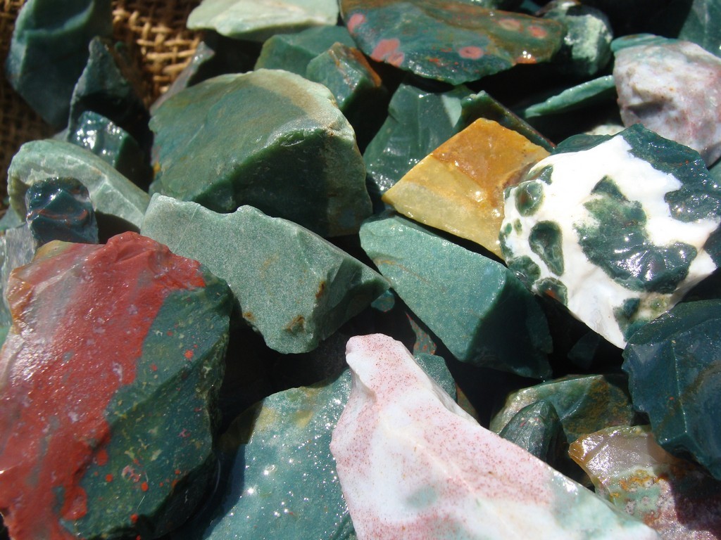 2000 Carat Lots of Bloodstone Rough – Plus a Very Nice FREE Faceted Gemstone
