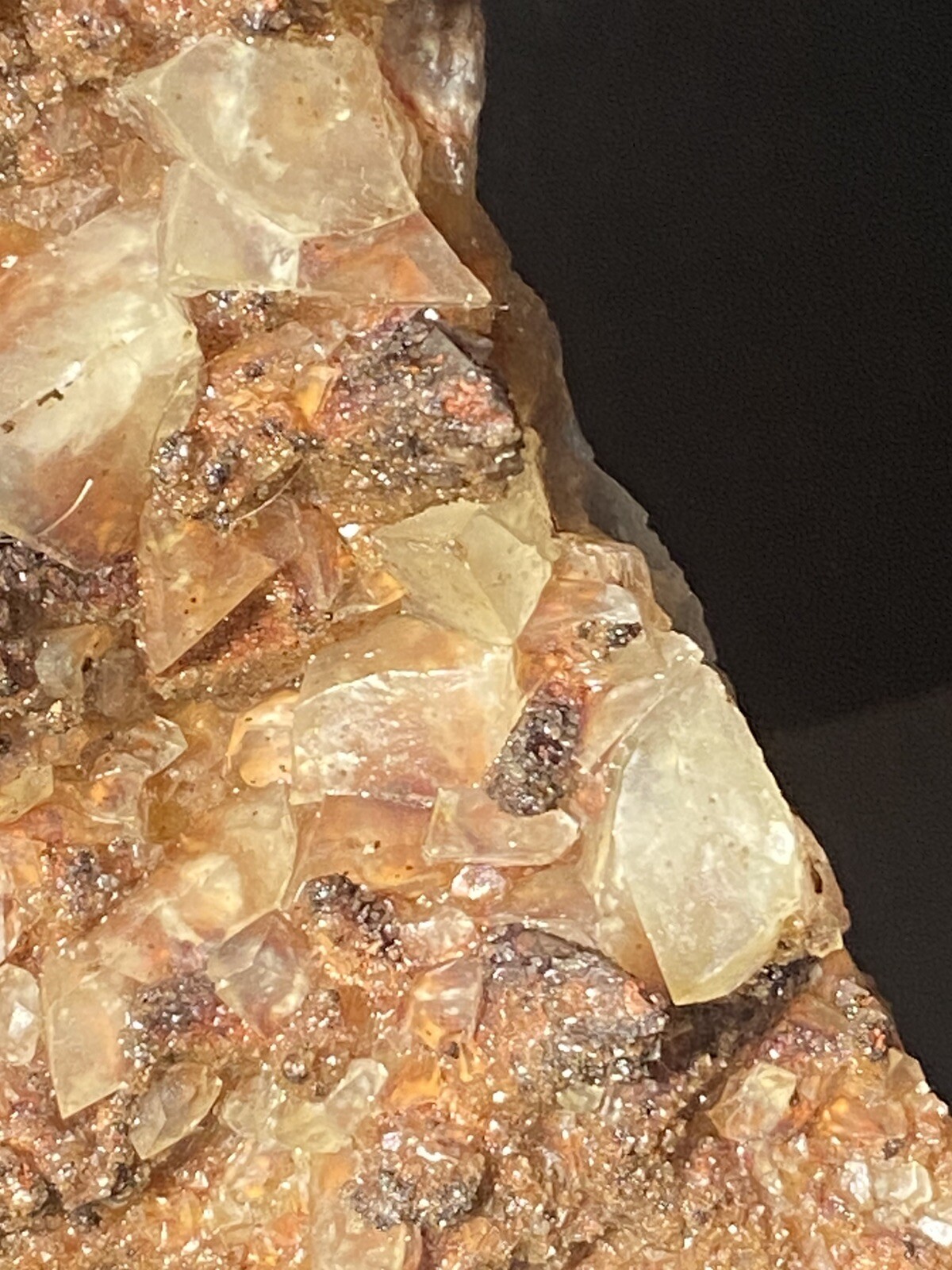 DOG TOOTH CALCITE SCULPTURE LUCITE BASE Crystal Specimen on Lucite