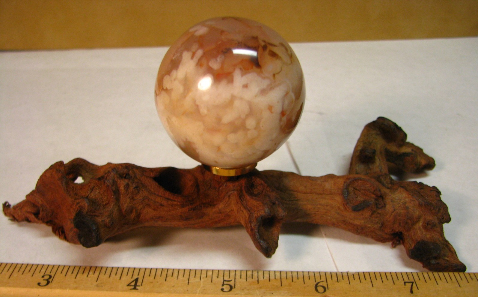92g 1.5inch SAKURA AGATE WOOD STAND MADAGASCAR FLUORESCENT CHERRY BLOSSOM #016