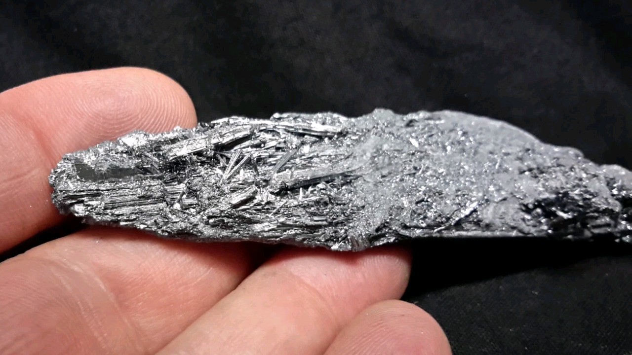 3.75″ Shiny STIBNITE Cluster from Lengshuijiang City, Hunan Province, China