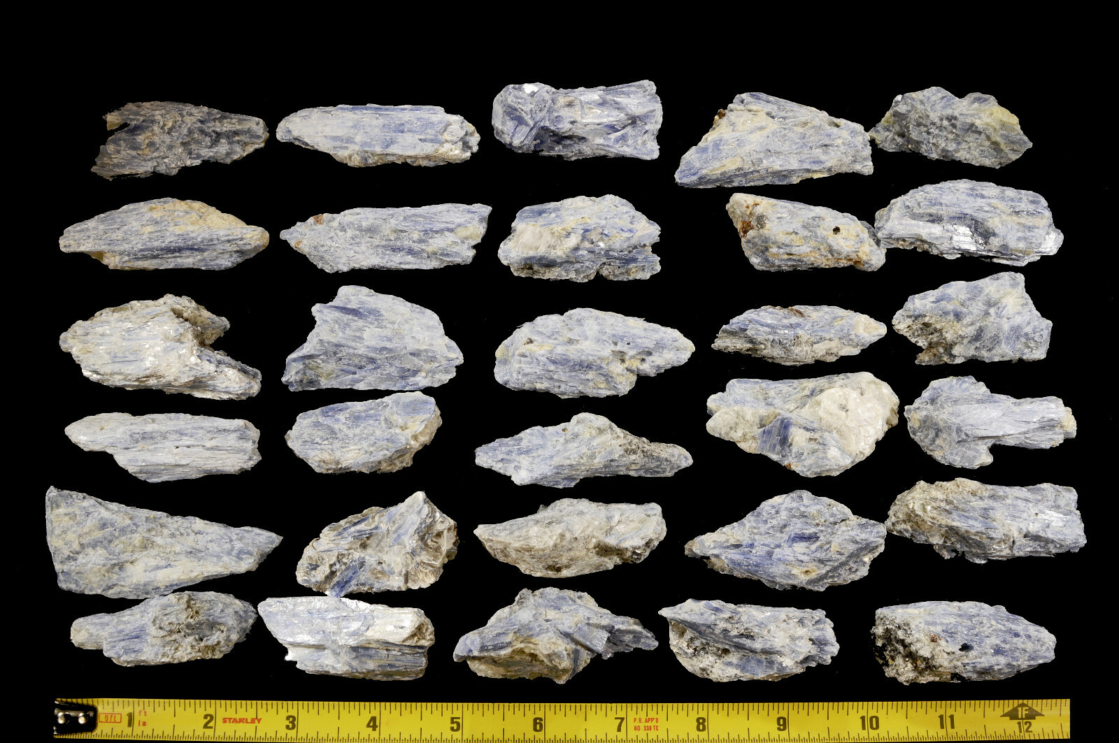 BLUE KYANITE 2 1/2″ Rough Rocks and Minerals Specimen Natural Healing Crystals