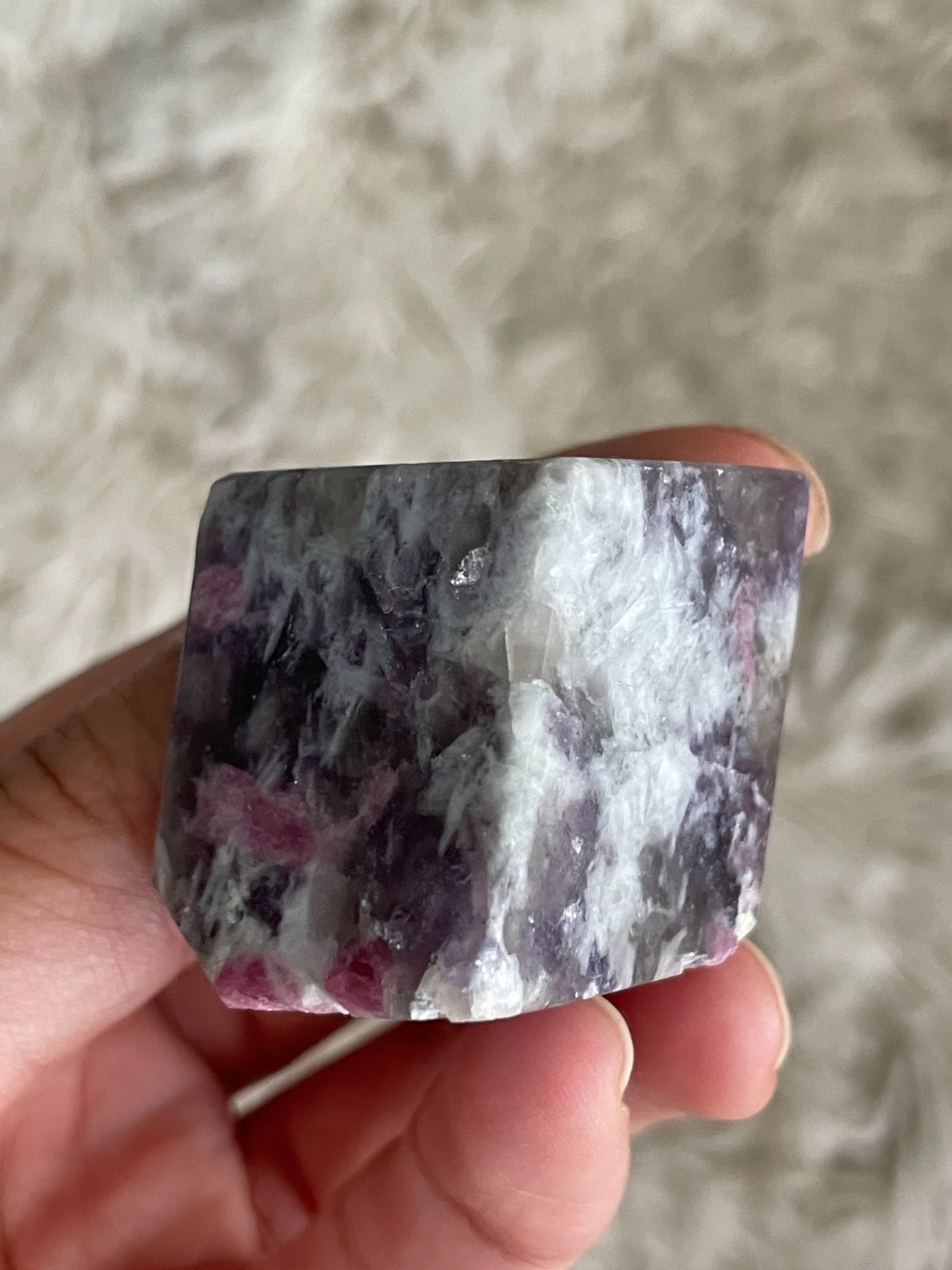 Unicorn Stone Geometric Freeform – Calming Energy & Emotional Support (UP)