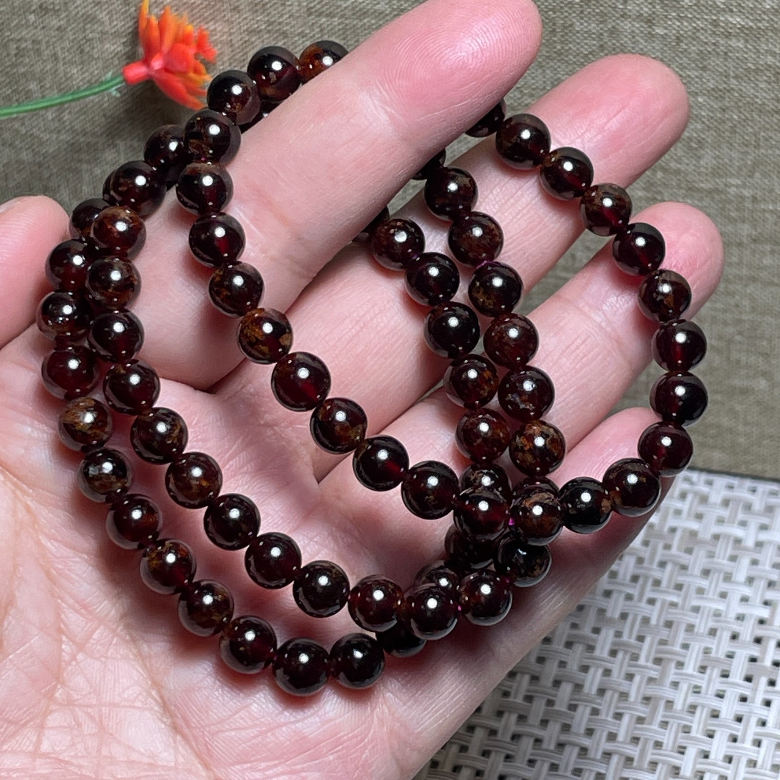 Wholesale 1Pcs 6mm red garnet stone ball beads 6mm 7.5”crystal Stretch Bracelet