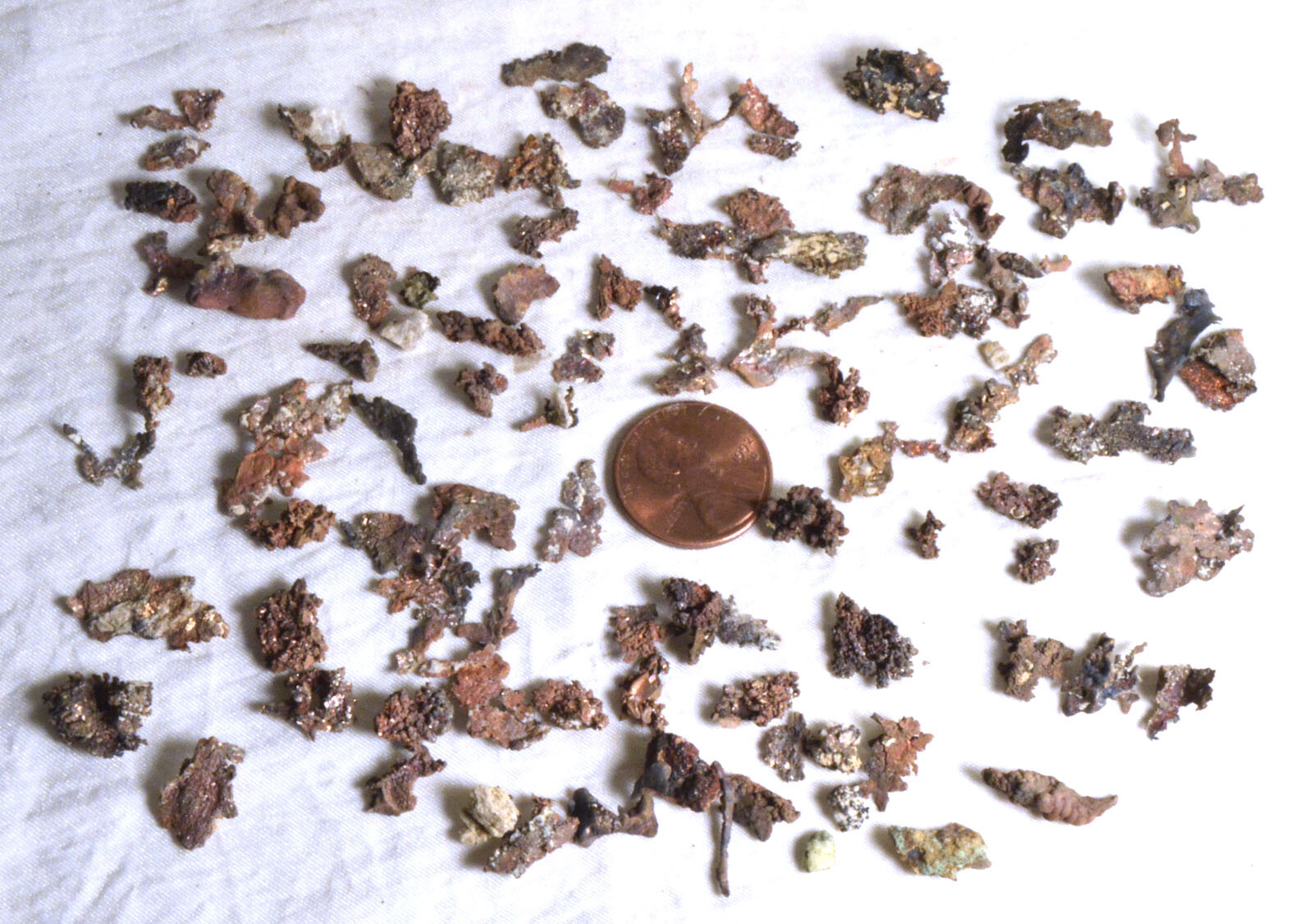 #3934 Copper – ?Ray Mine, Arizona [5 pieces] about 1/8″ to 1/4″ average