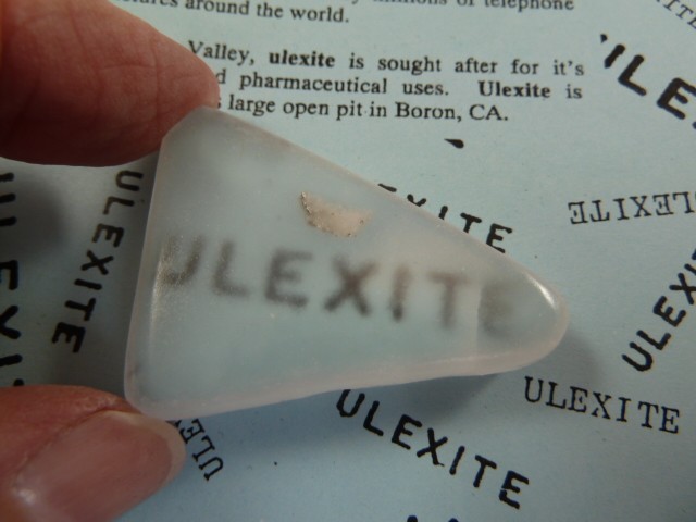 (r33-124) 1-5/8″ Ulexite gemstone Mineral TV rock mine mined rocks Boron CA USA