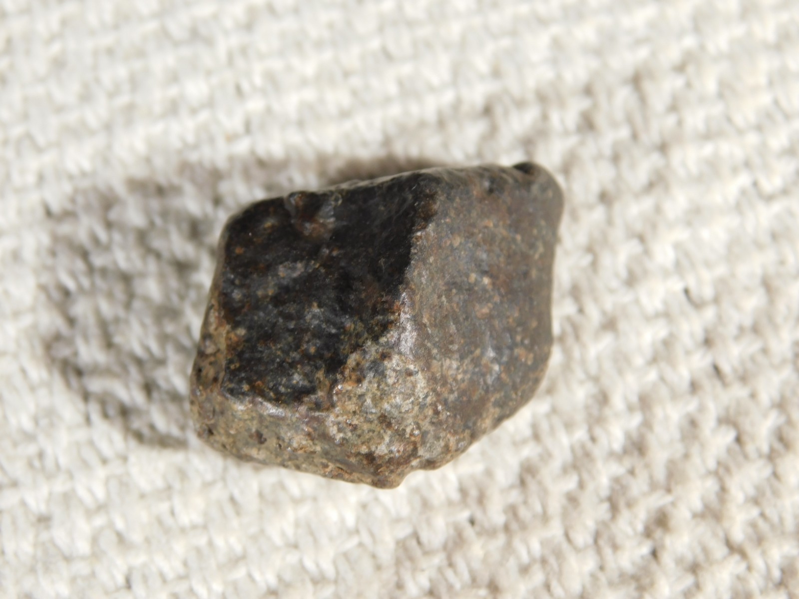 Small Stony METEORITE With Dark Fusion Crust 100% Natural Fell in Libya 13.0gr