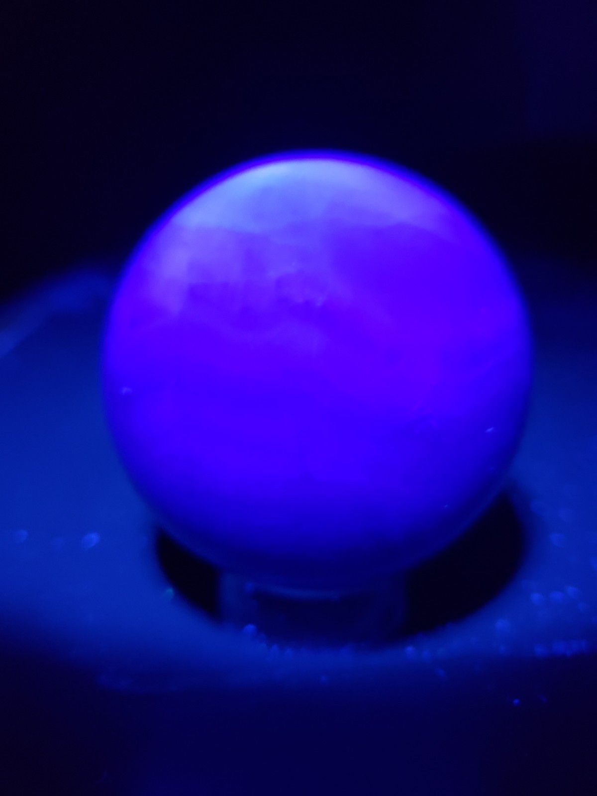 2.5″ Deep Blue Fluorite Quartz Crystal Sphere Ball Orb Rainbow UV, 456g or 1 lb