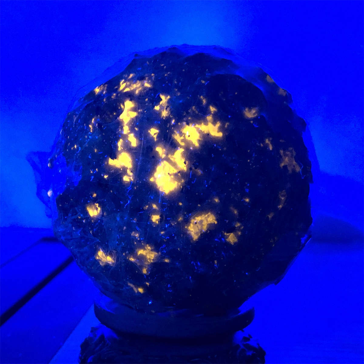 660g Natural Yooperlite Moon Quartz Crystal Sphere Reiki Crystal Ball Decor Gift