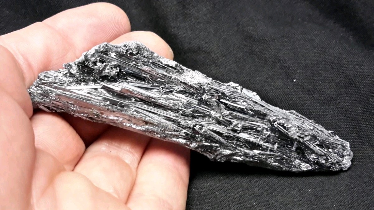 3.75″ Shiny STIBNITE Cluster from Lengshuijiang City, Hunan Province, China