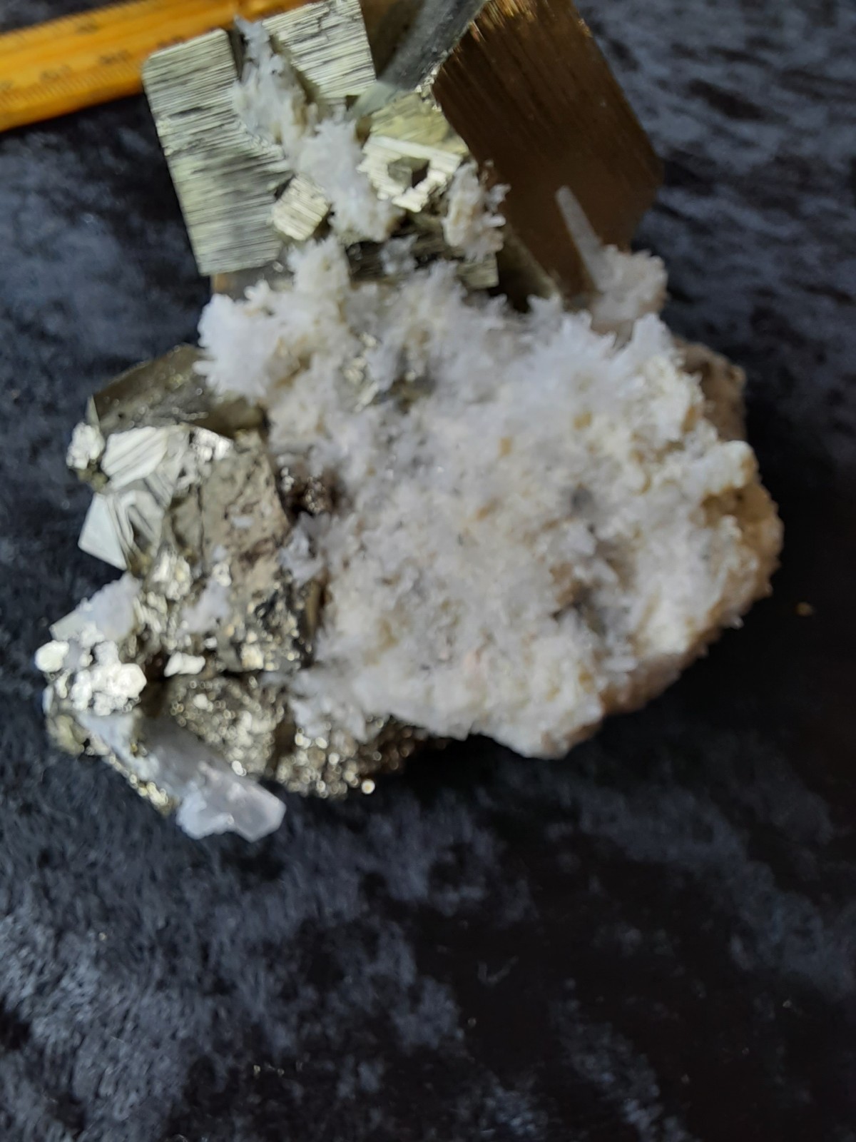 Pyrite Crystal CUBE Cluster With Druzy Calcite Crystals From Peru 228gr
