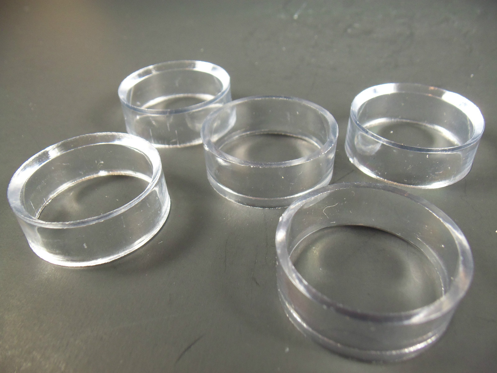 SET OF 5 MEDIUM ACRYLIC/PLASTIC Sphere/Egg DISPLAY STANDS