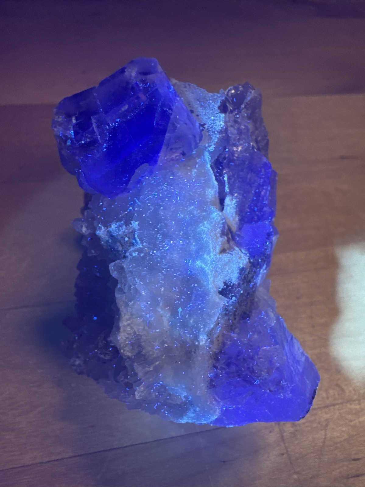 7181 Raw Fluorite Cubes With Quartz Uv Reactive 2.0”T 1.7”W 2.6”L Wt. 6 Oz.