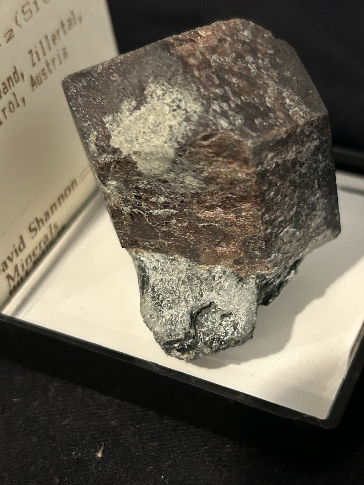ALMANDINE Garnet Granatwand, Zlillertal, Tirol, Austria Xl Crystal 4×3.5 Cm