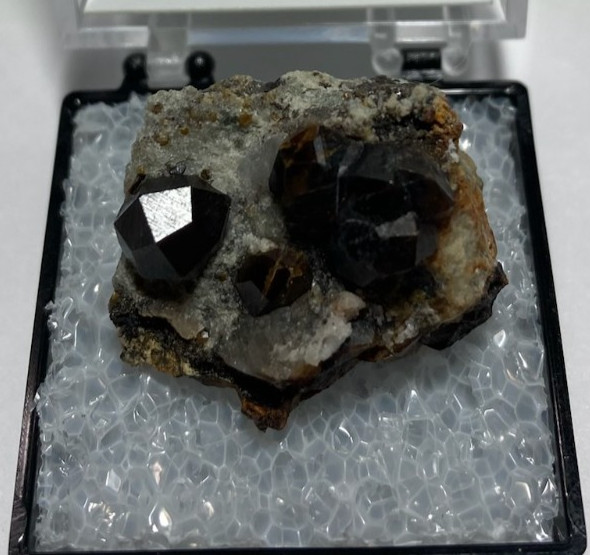 Spessartine Garnet cluster Thumbnail from Garnet Hill Nevada