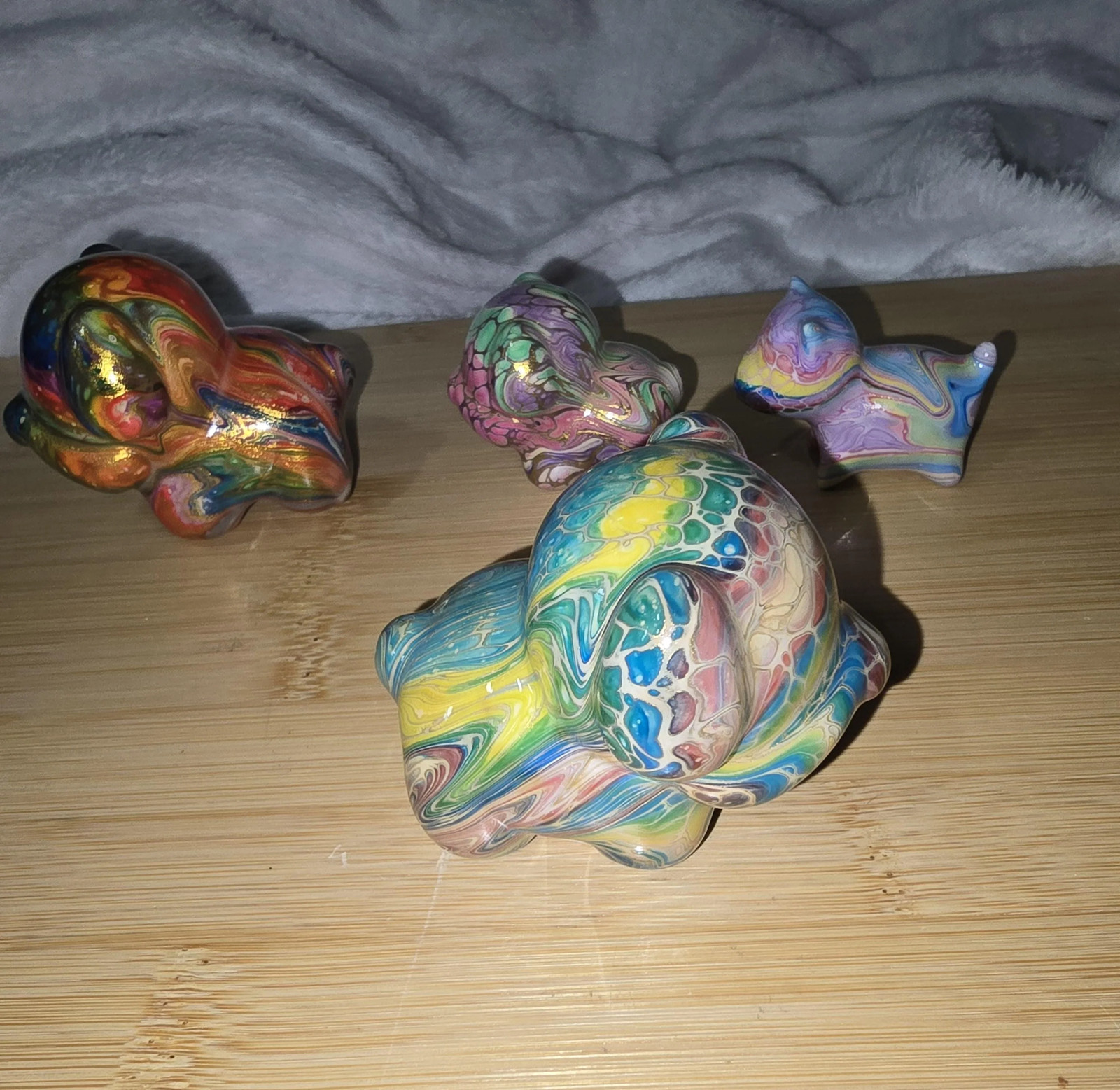 Colorful Daqi Dog Puppy Lacquer Painted Sandalwood
