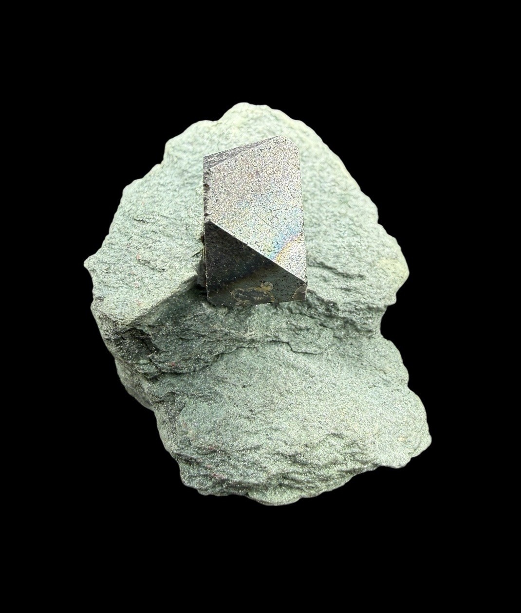 Magnetite Crystal : Diamantina . Minas Gerais , Brazil 🇧🇷