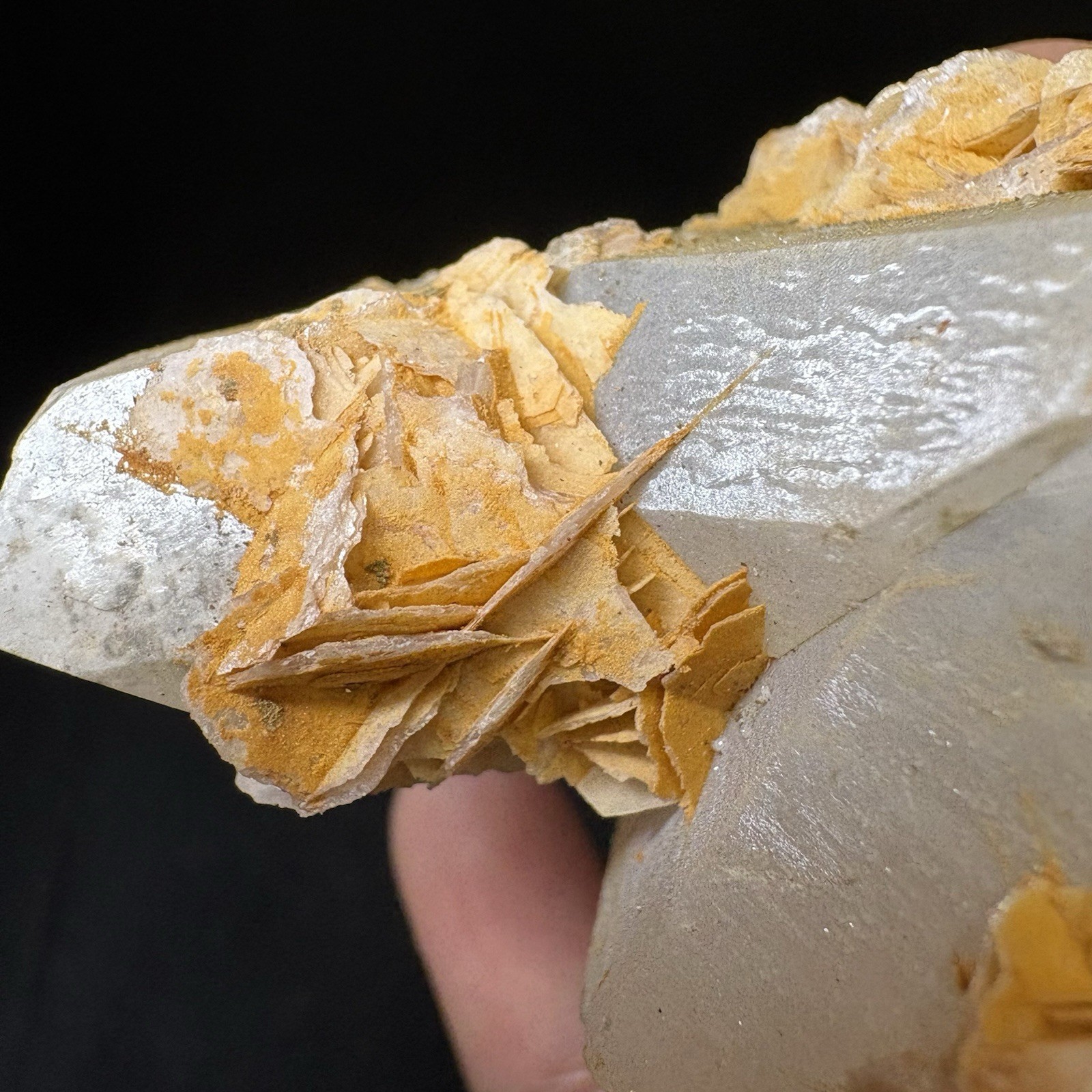 Natural High-Temp Crystal Quartz w/ Calcite Reiki Energy Raw Mineral Fluorescent