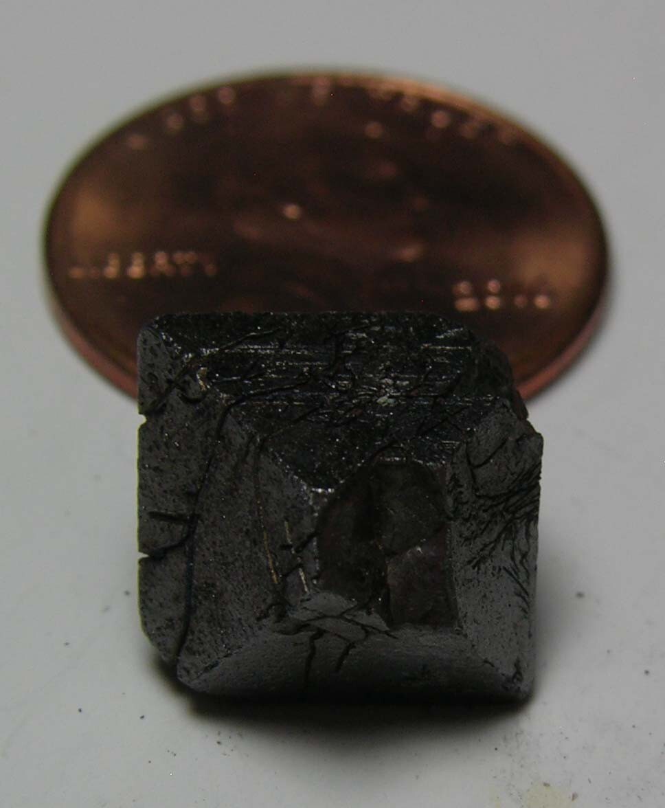 #37 Pakistan 18.95ct Natural Octahedron Magnetite Crystal Specimen 3.75g 16mm