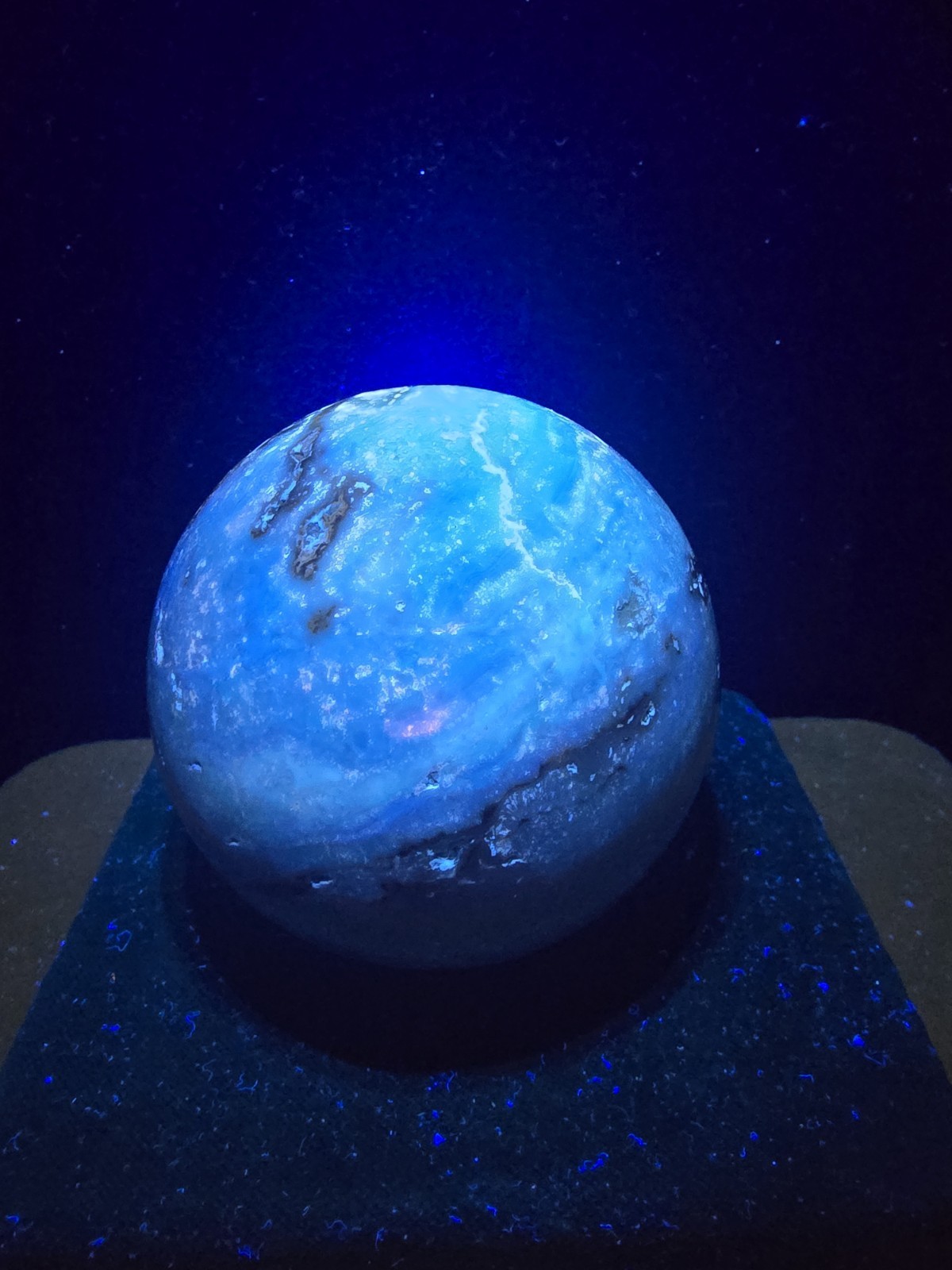 Massive 994g Caribbean Calcite & Blue Aragonite Polished Crystal Sphere Specimen