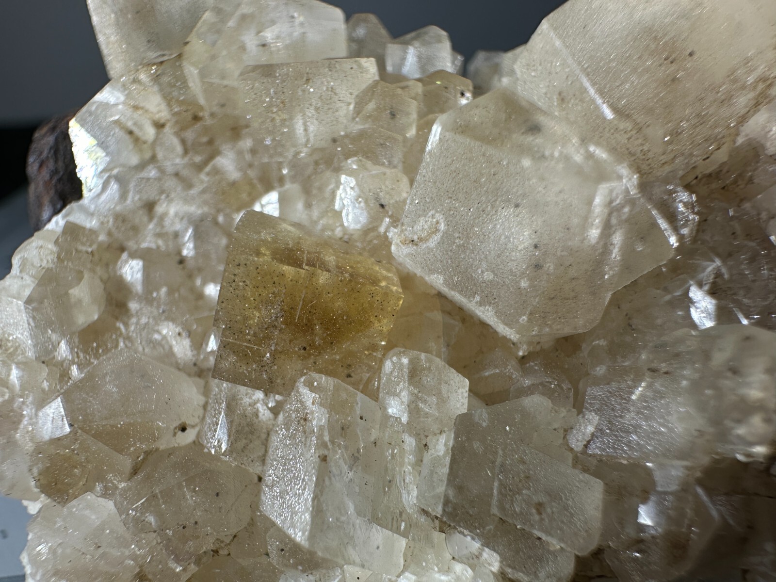 ➤ 2-1/2″ CALCITE & FLUORITE CRYSTAL CLUSTER – Norristown Indiana VIDEO➤551
