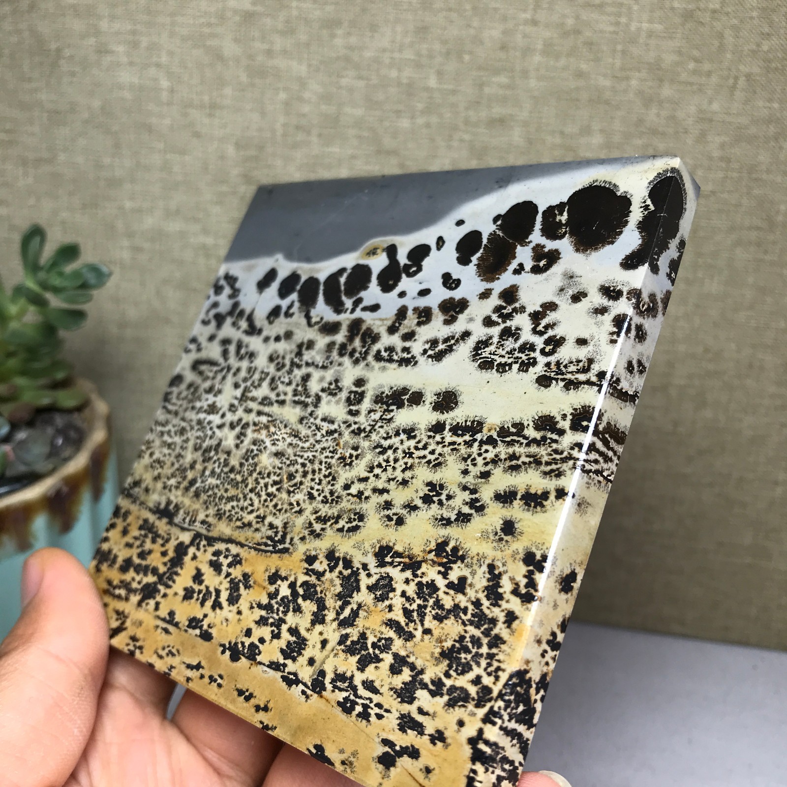 Natural Chinese painting stone crystal ornaments for home decoration 233g A5363