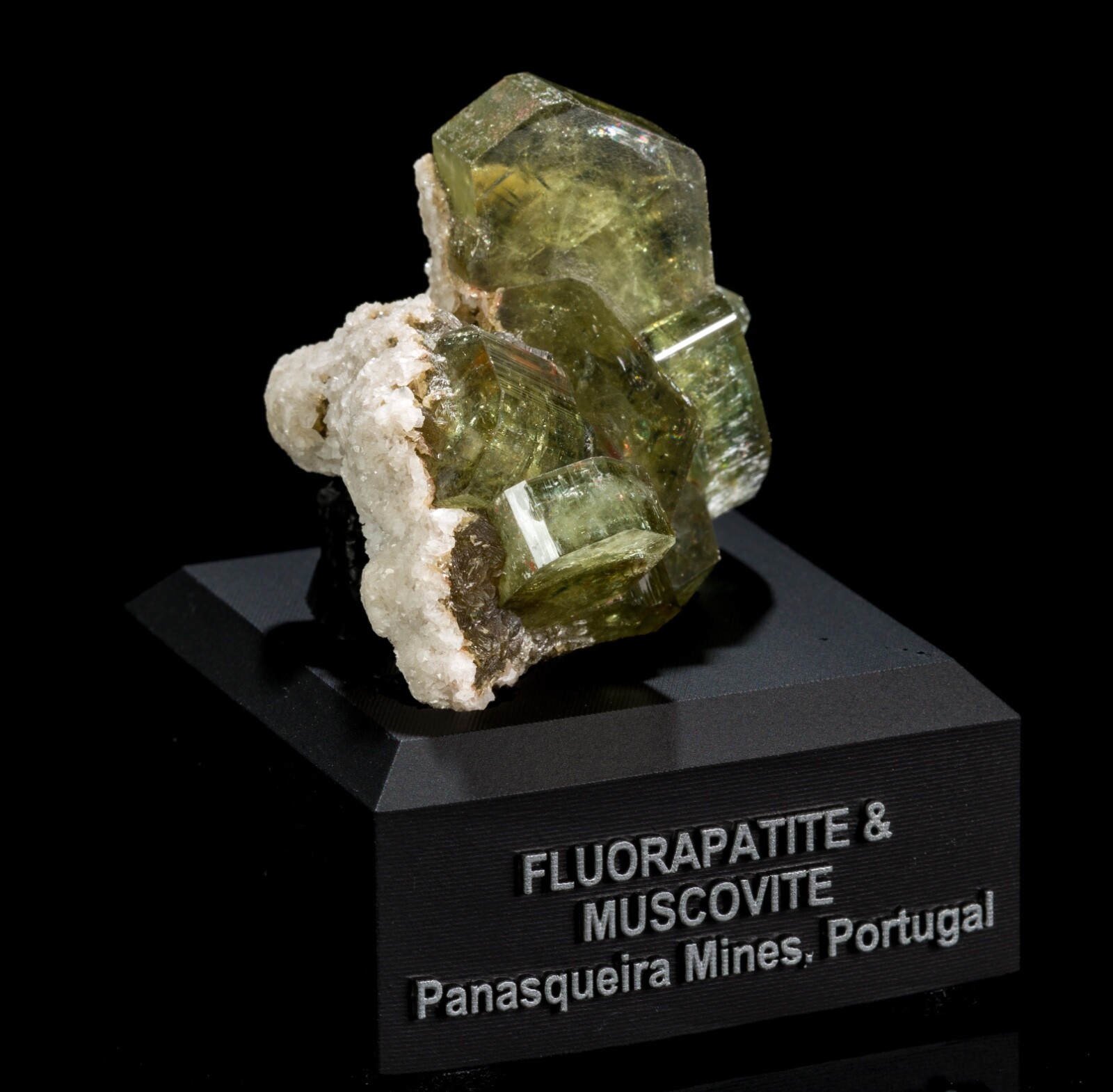 Fluorapatite & Muscovite from Panasqueira Mines, Portugal