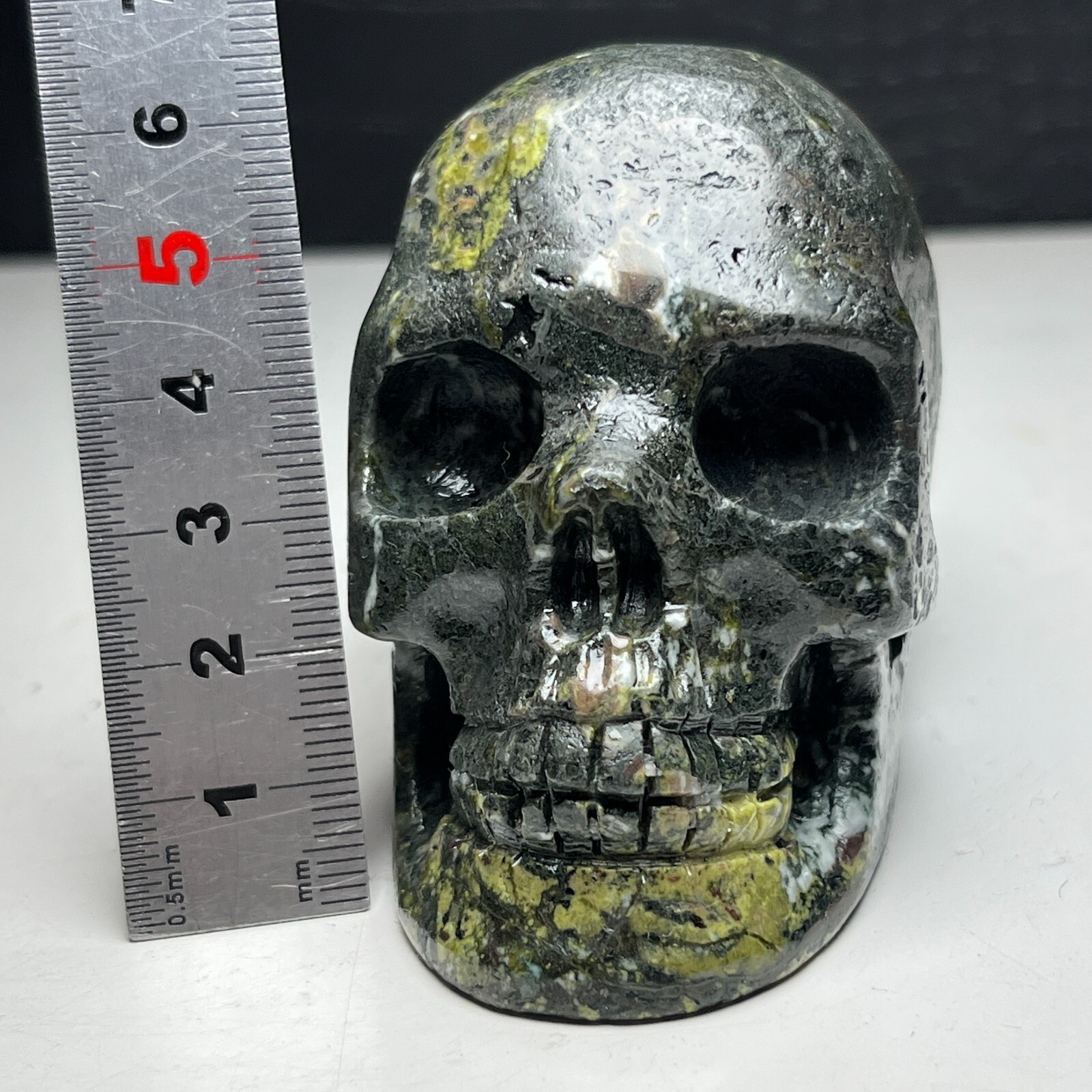 437G Natural Crystal Mineral Specimen.Plum flower stone. Hand-carved SKULL.ET