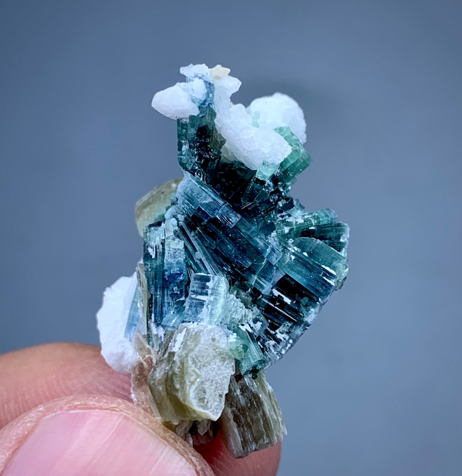 Natural Indicolite Tourmaline Crystal From Afghanistan (33carats )