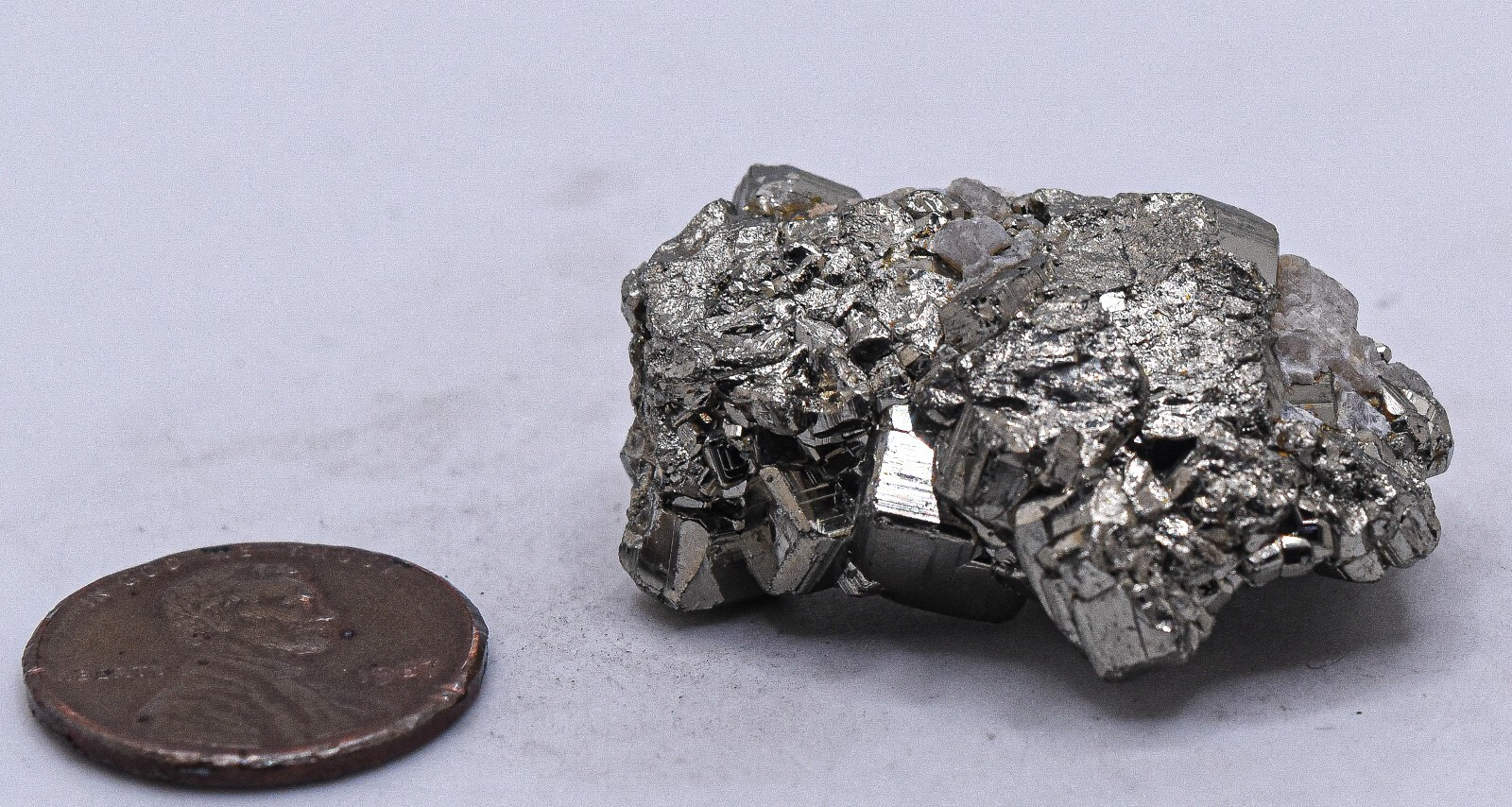 125ct Iron Pyrote Cubes w/ Quartz Cluster Rough Sparkling Natural Mineral – Peru