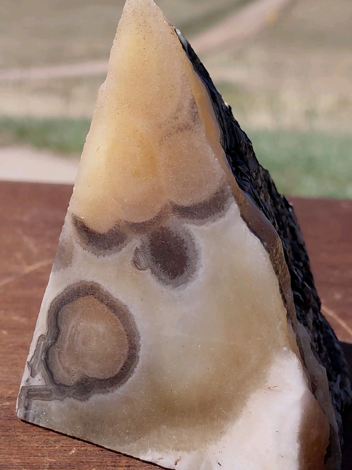 Zebra Calcite Polished Pyramid Dendrite Translucent Bands 3 1/4″x3 1/4″×2 1/2″