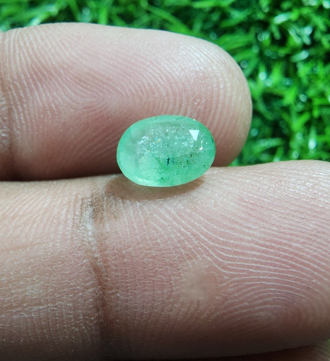 Ultimate Zambian Emerald Oval Shape 1.40 Crt Pretty Green Faceted Loose Gemstone
