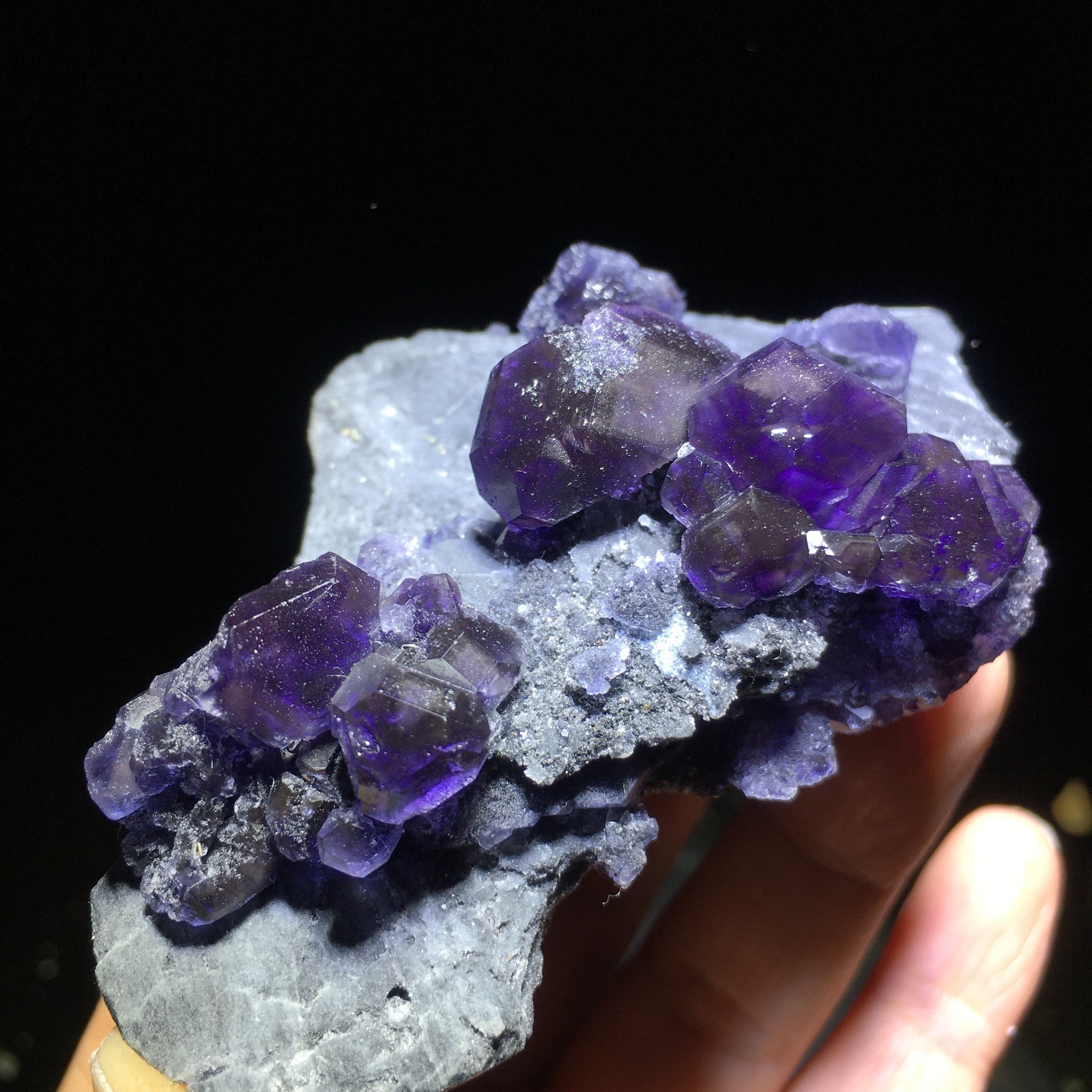146g Natural blue, transparent, Tanzanite blue, fluorite, from Fujian, China