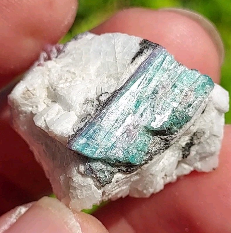 GEM PARAIBA CUPRIAN BLUE PINK TOURMALINE COPPER BEARING BATALHA MINE BRAZIL