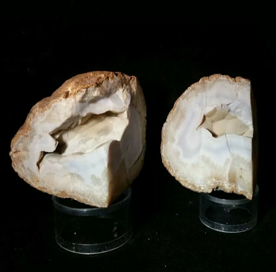 Blue Gray Chalcedony Quartz Geode Banded Agate Sliced and Polished rock #621