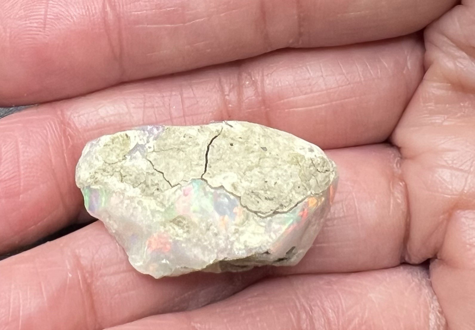 Ethiopian Welo Genuine Opal 5.9g Almost 1 1/2in AWESOME FLASHES