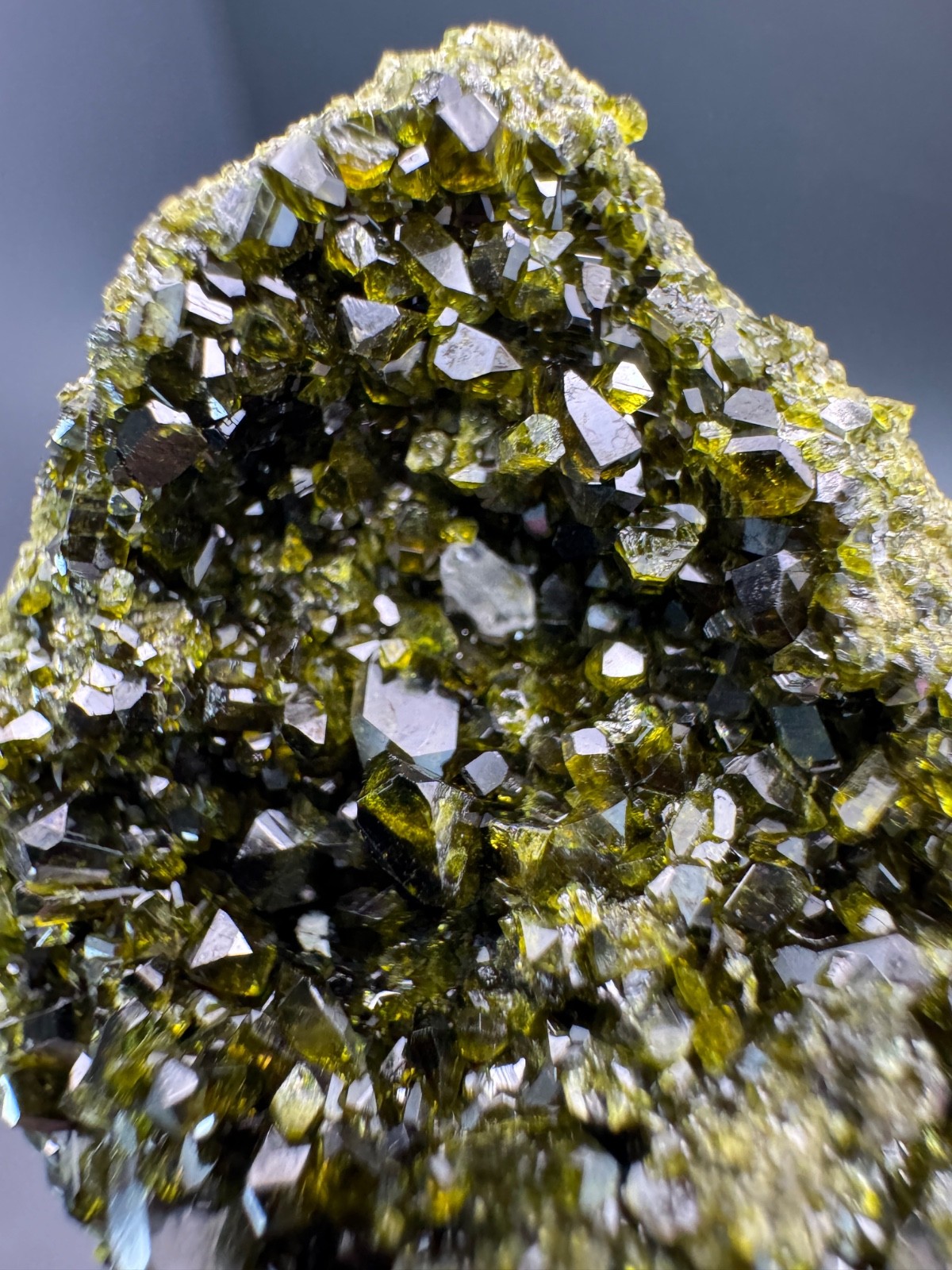 6829 Sparkly Green Epidote with Clear Quartz Calumet Iron Mine, Colorado 32g