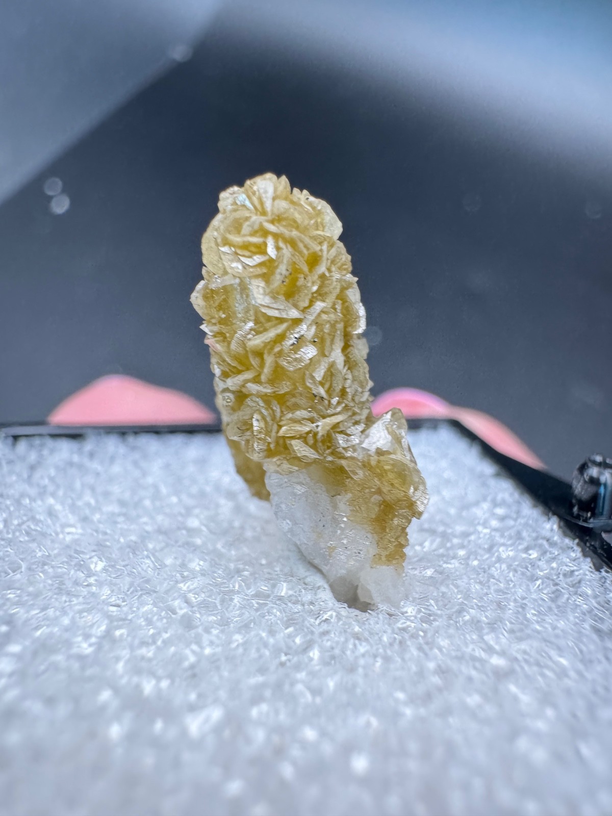 6787 Smithsonite in Perky Monte Cristo Mine Rush, Arkansas