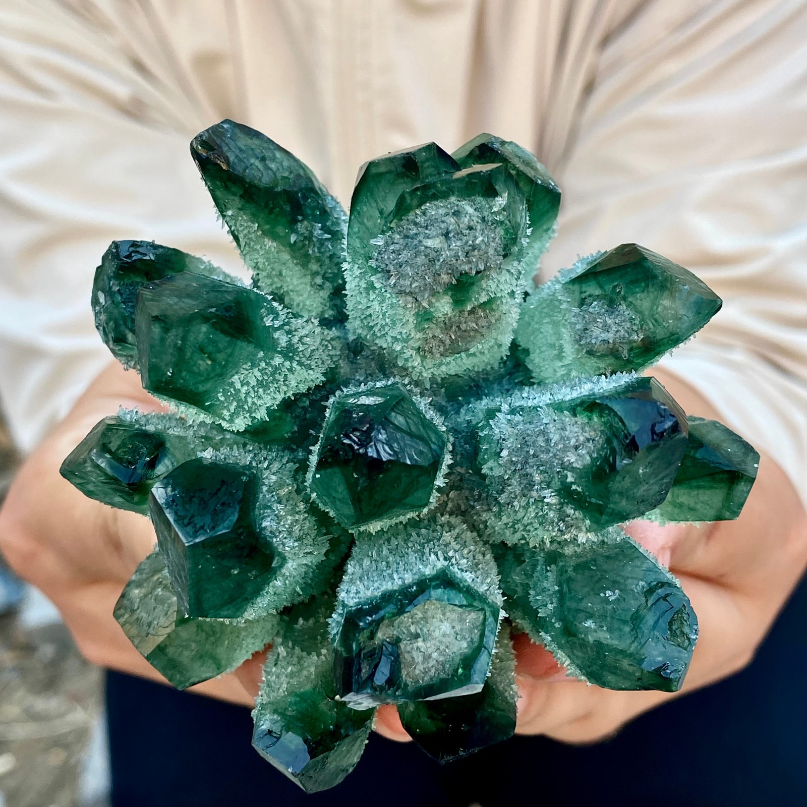 396G New Find Green Phantom Cluster Mineral Specimen Healing
